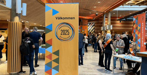 Entre med vepa som hälsar välkommen till föreningsstämma och kulturdagar 2025.
